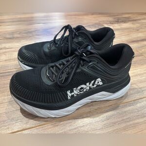 Hoka One One Bondi Women’s Black and White Athletic Shoes / Sneakers 8.5 Wide